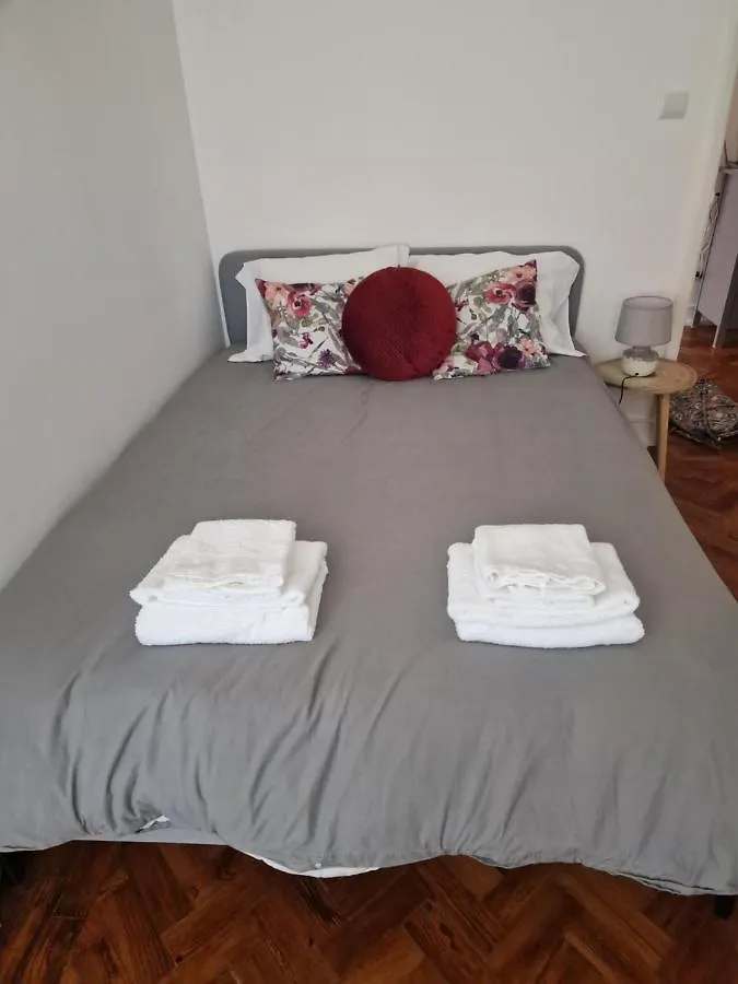 Bed & Breakfast Alojamento Mercado Norte Lisbon